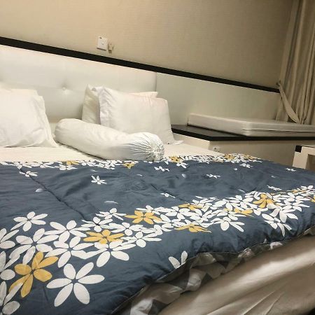 Nagoya Mansion Apartment Batam Quarto foto