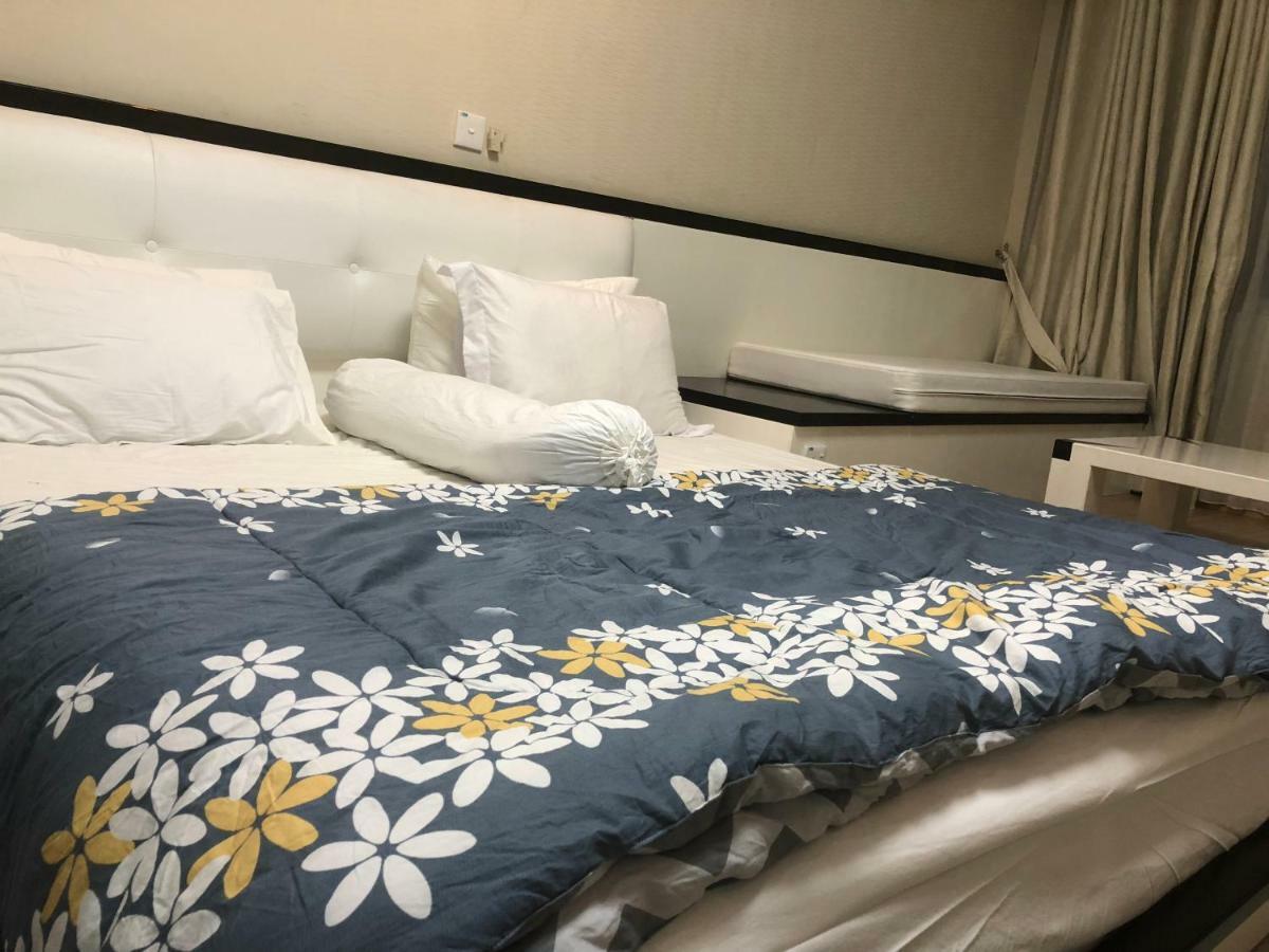 Nagoya Mansion Apartment Batam Quarto foto